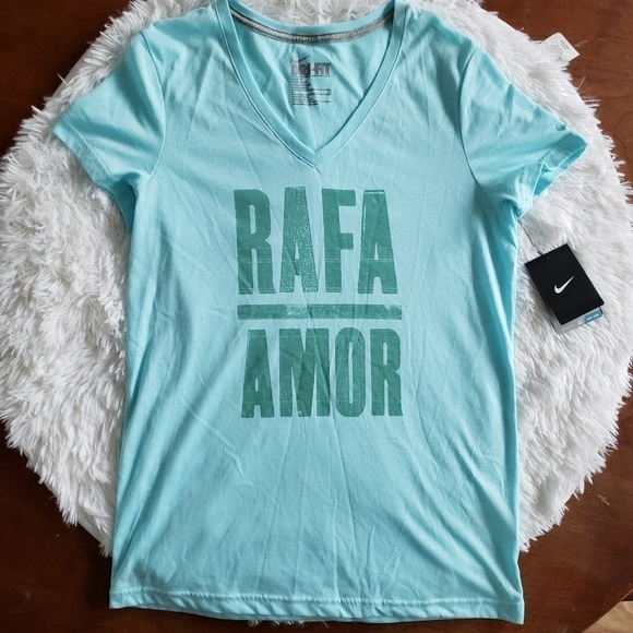 Nike Women's V-Neck Teeshirt - Picture 3 of 5